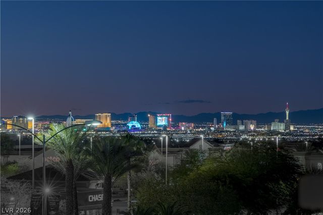 743 Glowing Horizon Street, Henderson, NV 89052