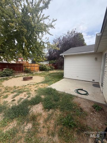 1916 W Havenwood Ave, Nampa, ID 83651