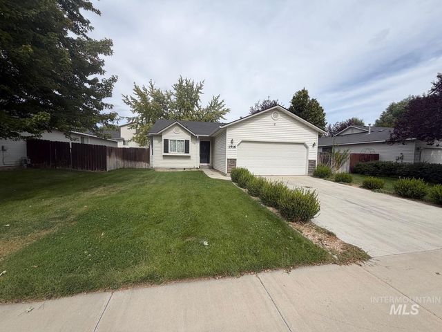 1916 W Havenwood Ave, Nampa, ID 83651