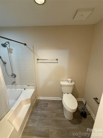 7209 Winery Lane, Charlotte, NC 28227