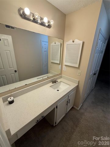 7209 Winery Lane, Charlotte, NC 28227