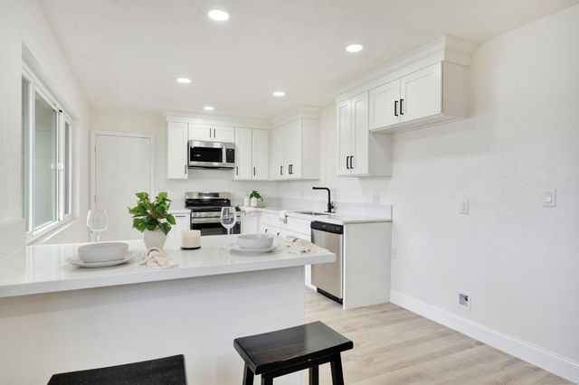 557 E Fantz Avenue, Fresno, CA 93706