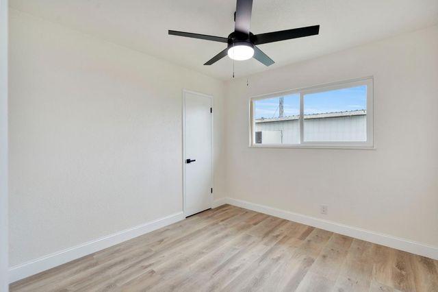 557 E Fantz Avenue, Fresno, CA 93706