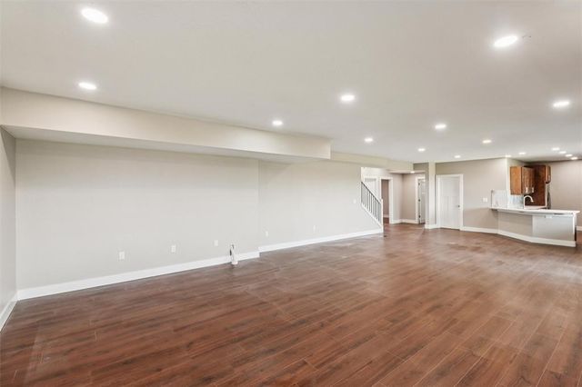 7501 Onyx Trail, Indianola, IA 50125