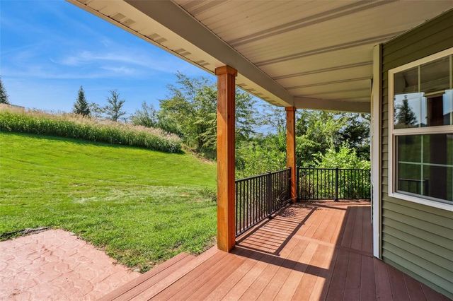 7501 Onyx Trail, Indianola, IA 50125