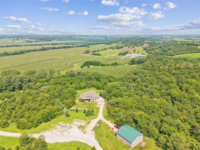 7501 Onyx Trail, Indianola, IA 50125