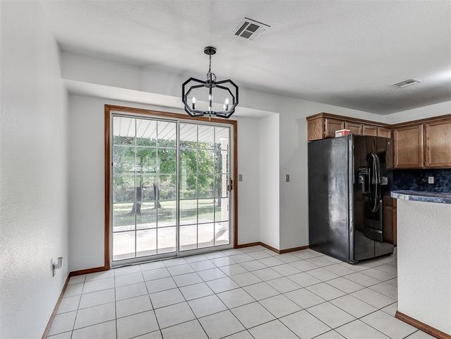 4601 Skyhawk Drive, Noble, OK 73068