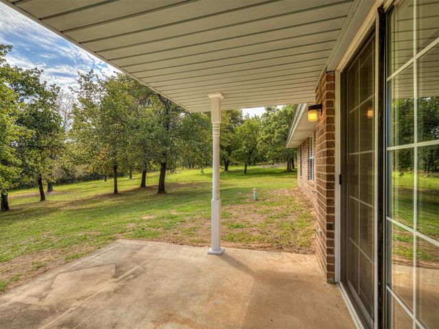 4601 Skyhawk Drive, Noble, OK 73068