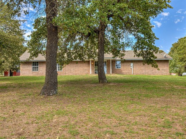 4601 Skyhawk Drive, Noble, OK 73068