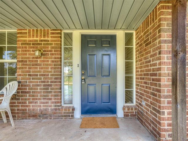 4601 Skyhawk Drive, Noble, OK 73068