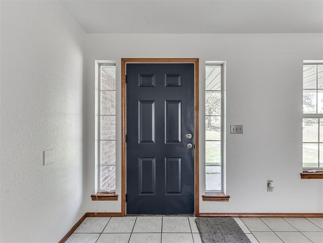 4601 Skyhawk Drive, Noble, OK 73068