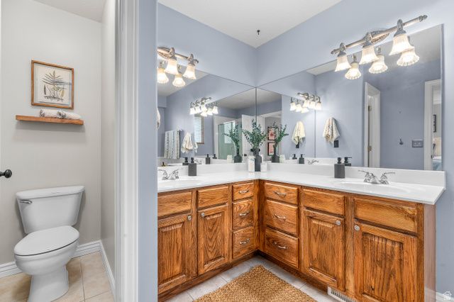 9525 S CARRIAGE CHASE LN, Sandy, UT 84092