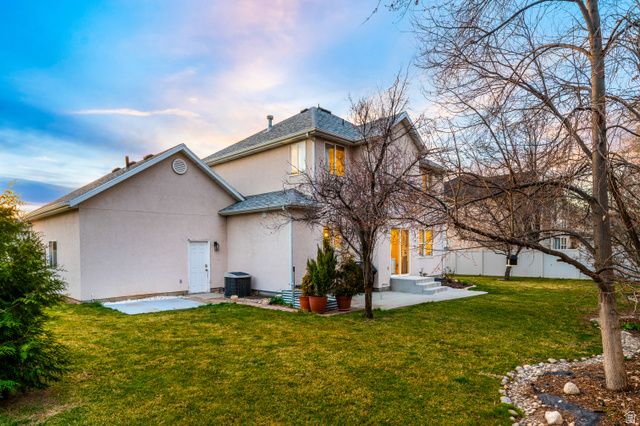 9525 S CARRIAGE CHASE LN, Sandy, UT 84092