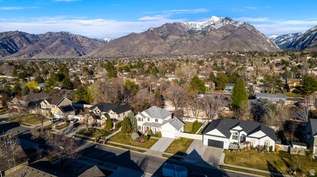 9525 S CARRIAGE CHASE LN, Sandy, UT 84092