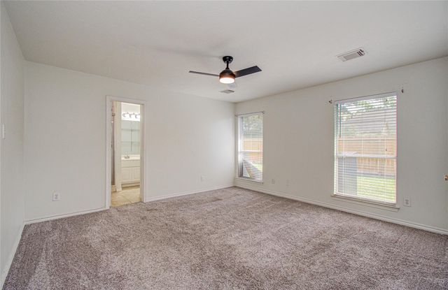 914 Garrett Drive, Magnolia, TX 77354
