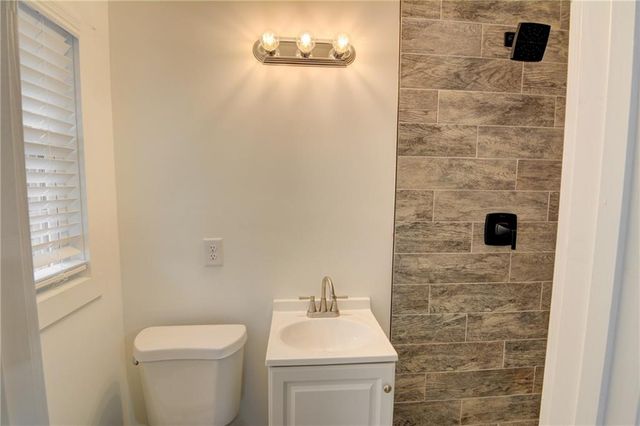 678 Church NW Street, Atlanta, GA 30318