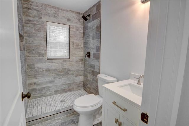 678 Church NW Street, Atlanta, GA 30318