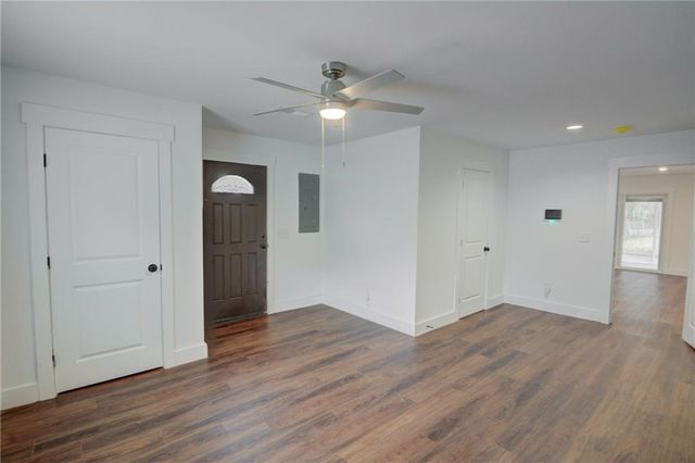 678 Church NW Street, Atlanta, GA 30318