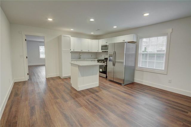 678 Church NW Street, Atlanta, GA 30318