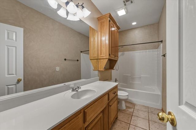 901 Autumn Way, Blanchard, OK 73010