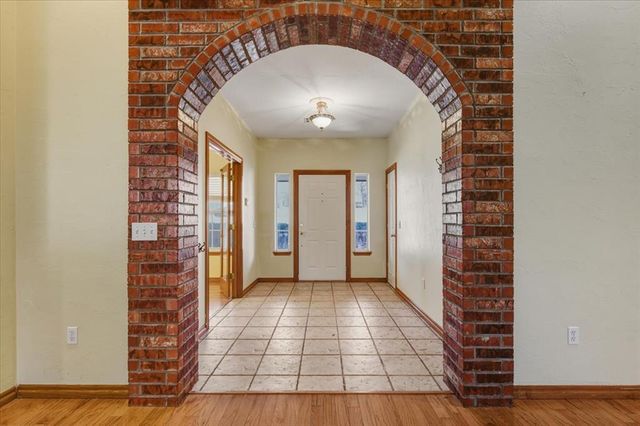 901 Autumn Way, Blanchard, OK 73010