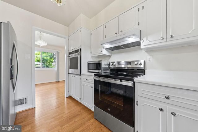 11601 GOWRIE CT, Potomac, MD 20854