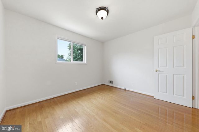 11601 GOWRIE CT, Potomac, MD 20854