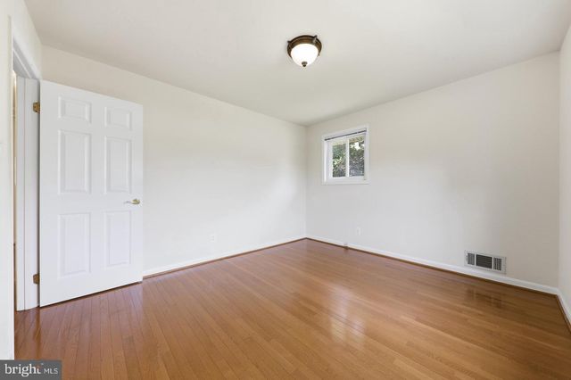 11601 GOWRIE CT, Potomac, MD 20854