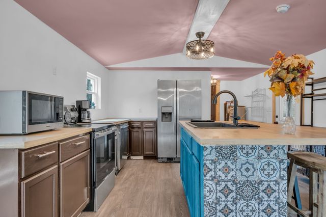 1148 Bear Creek, S, Dickson, TN 37055