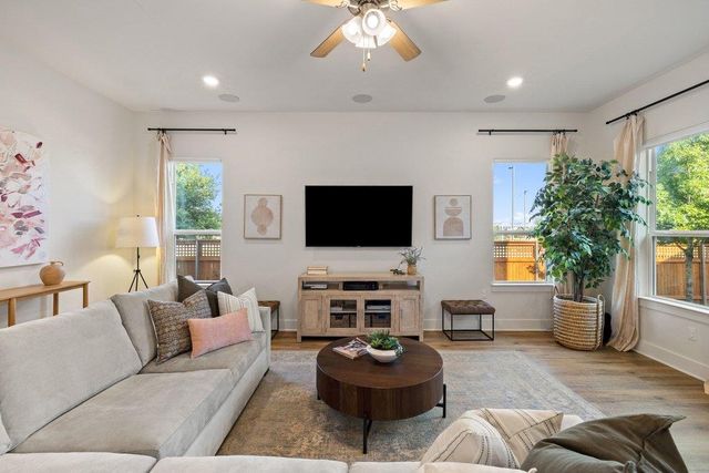 5009 Camacho ST, Austin, TX 78723