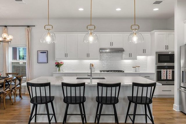 5009 Camacho ST, Austin, TX 78723