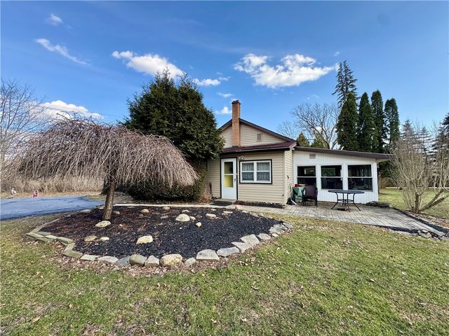 397 County Road 64, Big Flats, NY 14903