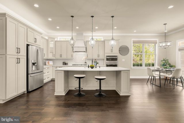 6202 CHANCELLORSVILLE DR, Gainesville, VA 20155