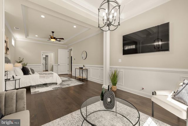 6202 CHANCELLORSVILLE DR, Gainesville, VA 20155