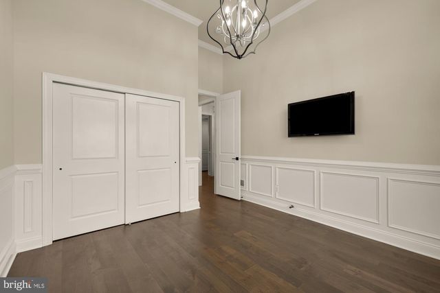 6202 CHANCELLORSVILLE DR, Gainesville, VA 20155