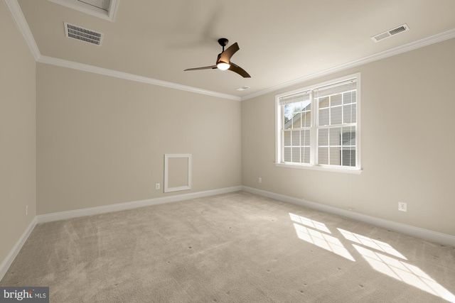 6202 CHANCELLORSVILLE DR, Gainesville, VA 20155