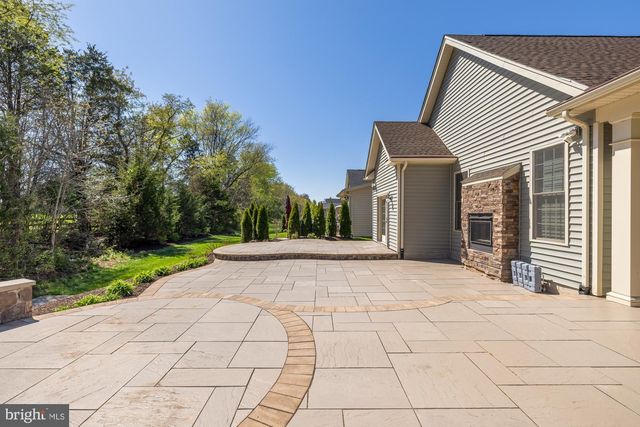 6202 CHANCELLORSVILLE DR, Gainesville, VA 20155