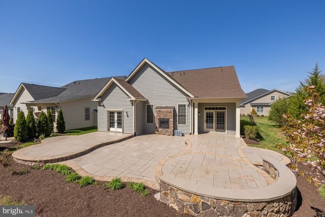 6202 CHANCELLORSVILLE DR, Gainesville, VA 20155