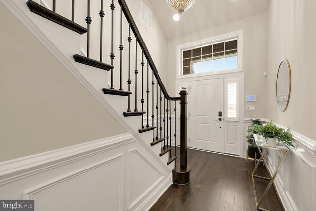 6202 CHANCELLORSVILLE DR, Gainesville, VA 20155