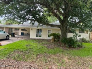 108 Notre Dame Drive, Lafayette, LA 70506