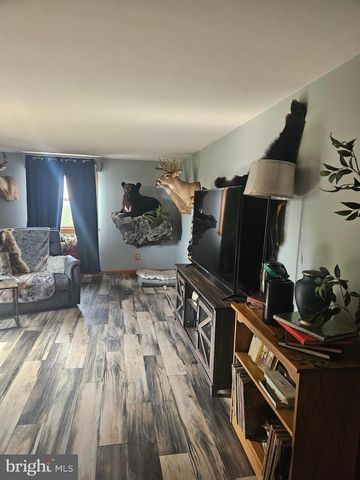 332 INDIAN HEAD RD, Columbia, PA 17512