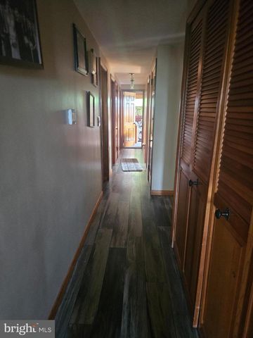 332 INDIAN HEAD RD, Columbia, PA 17512