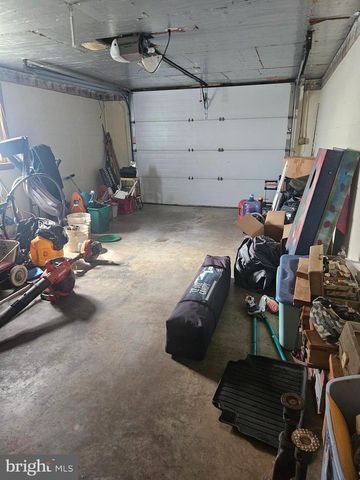 332 INDIAN HEAD RD, Columbia, PA 17512