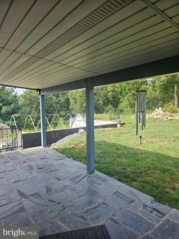 332 INDIAN HEAD RD, Columbia, PA 17512