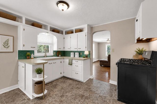 106 E Mount Vernon Road, Billings, MO 65610