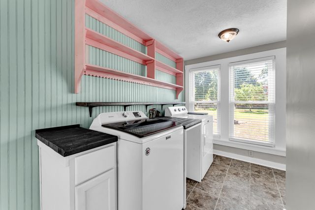 106 E Mount Vernon Road, Billings, MO 65610