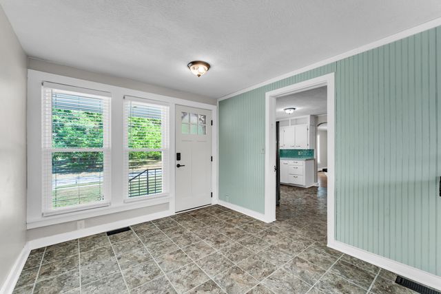 106 E Mount Vernon Road, Billings, MO 65610