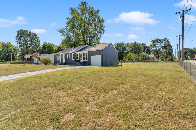 106 E Mount Vernon Road, Billings, MO 65610