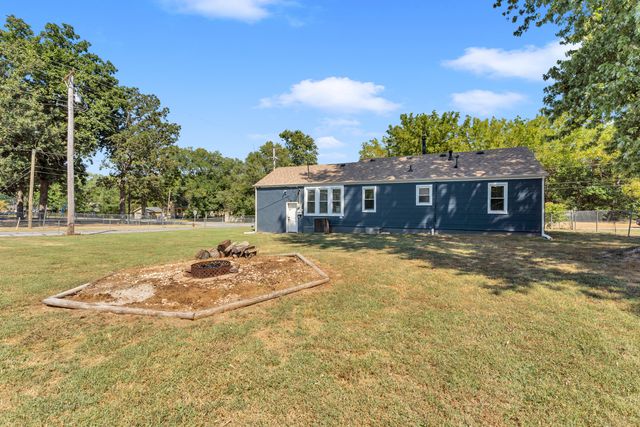 106 E Mount Vernon Road, Billings, MO 65610