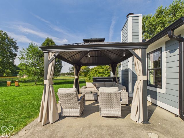 8801 Harrison Parkway, Fishers, IN 46038